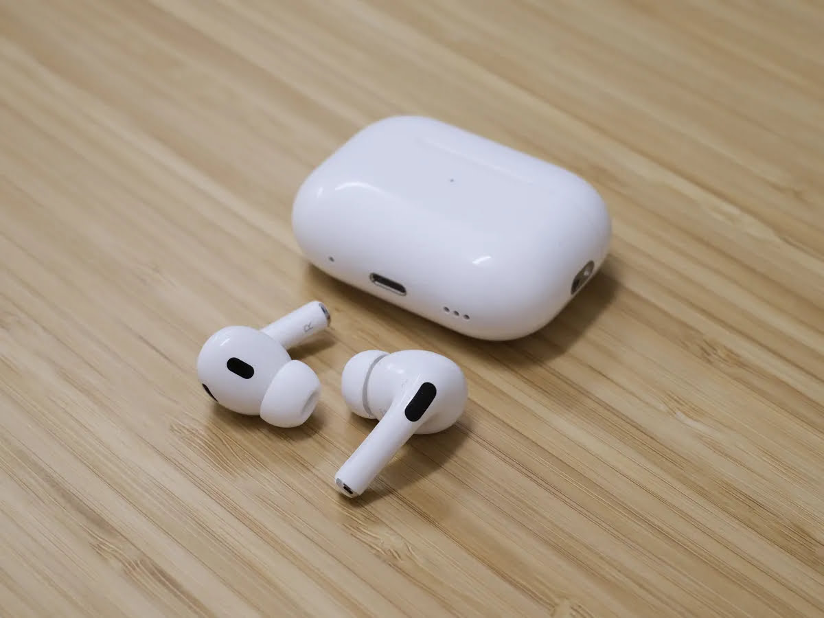 apple-airpods-pro-icin-usb-c-sarj-kutusu-hazirligi-yapiyor