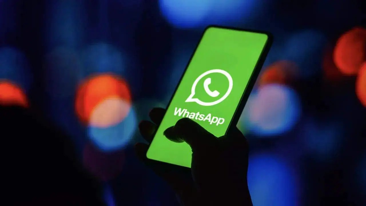 whatsapp-yeni-ozellikleri-vurgulayan-resmi-hesabini-kullanima-sundu