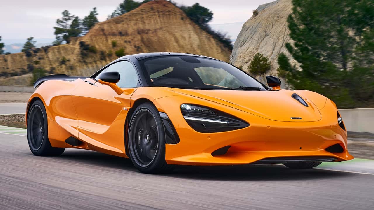 yeni-mclaren-750s-markanin-en-hafif-ve-en-guclu-uretim-super-arabasi-olarak-tanitildi