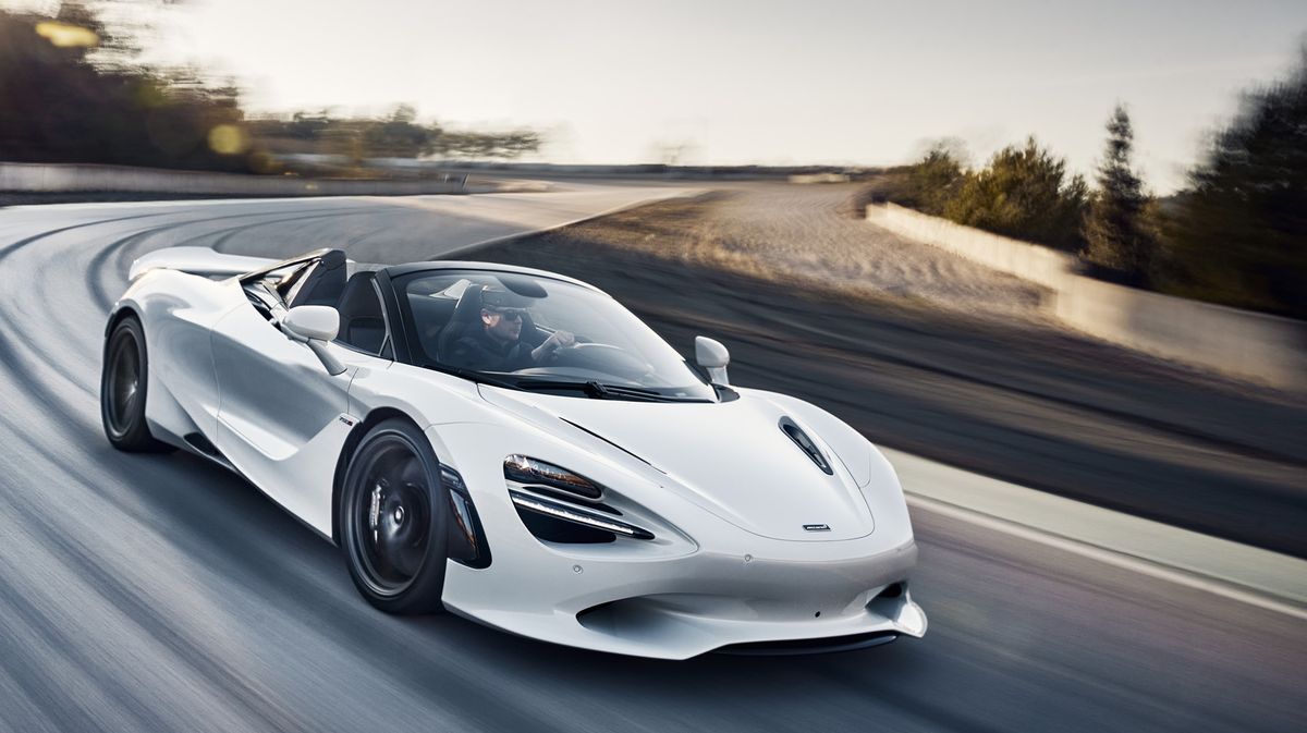 yeni-mclaren-750s-markanin-en-hafif-ve-en-guclu-uretim-super-arabasi-olarak-tanitildi